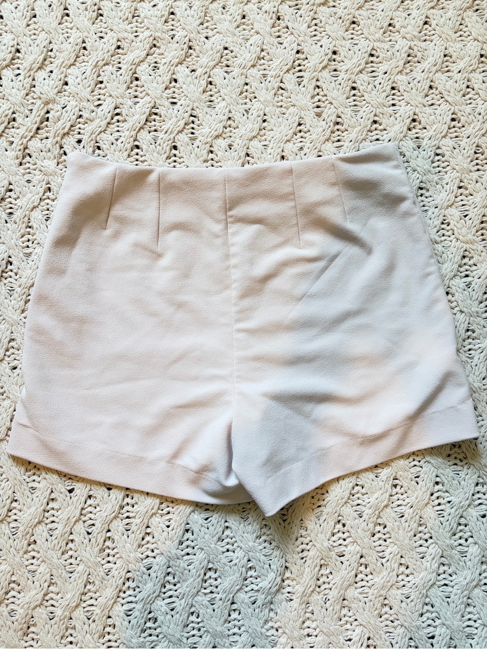 Dynamite High Waist Dress Shorts - Side Zip Baby Pink - Size Small - Picture 4 of 4